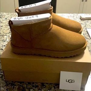 UGG classic ultra mini size 9 chestnut